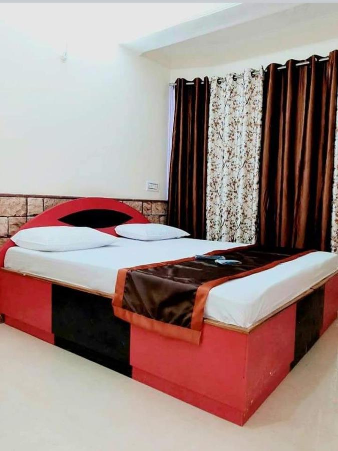 Shimla Regency Hotell Eksteriør bilde