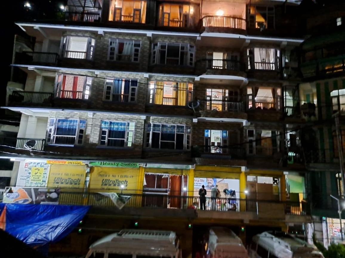 Shimla Regency Hotell Eksteriør bilde